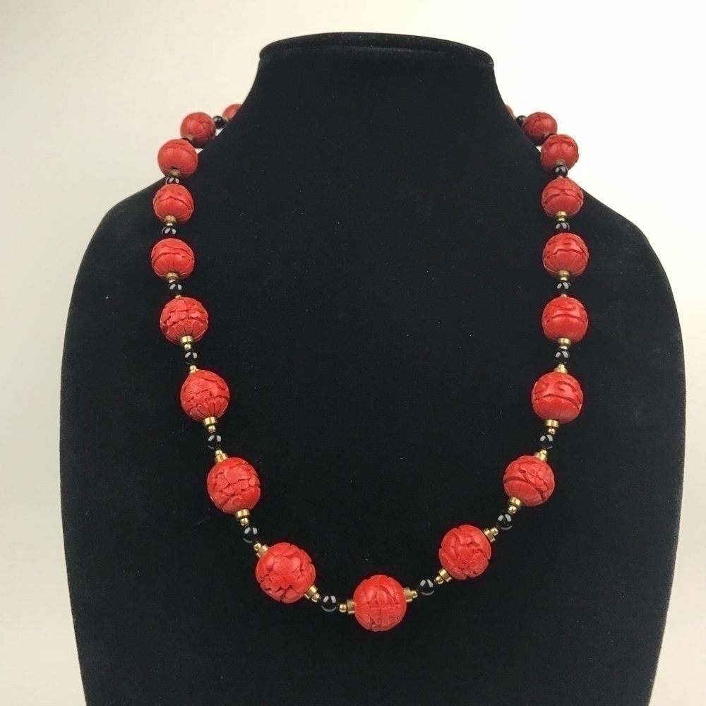 Vintage Chinese Floral Cinnabar Onyx Beads Hook Necklace